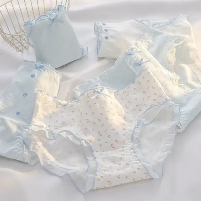 Culottes en coton à fleurs style français