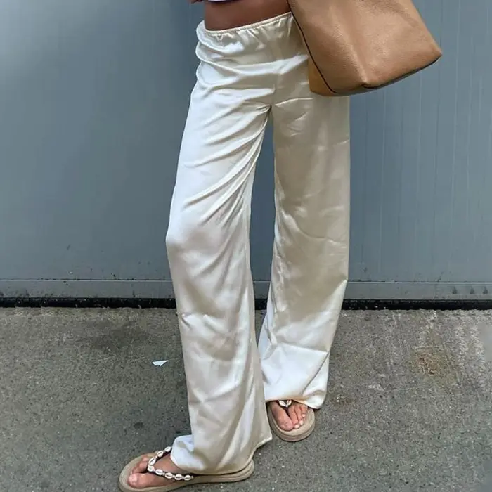 Pantalon de robe élégant pour femme en satin couleur unie