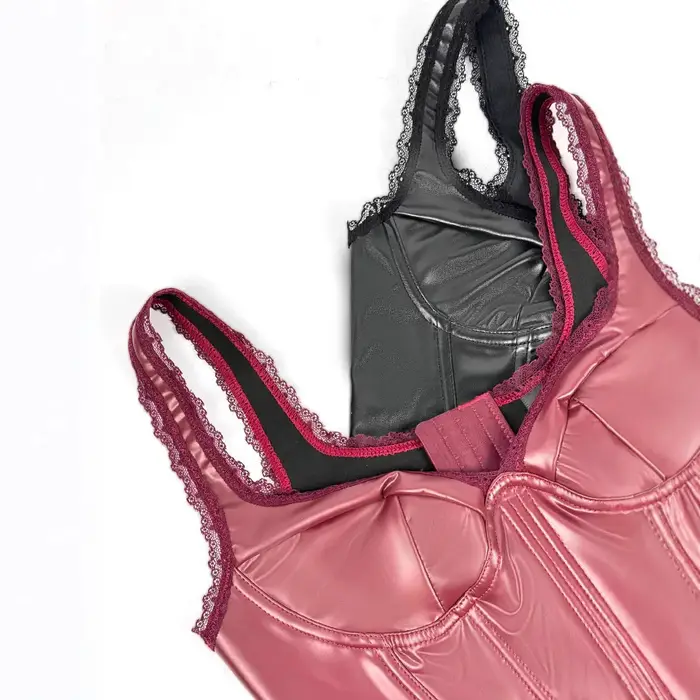 Rouge noir couleurs Pu cuir dentelle bord bandoulière haut pour femme gaine amincissante coupe ajustée arête de poisson hauts de soutien-gorge