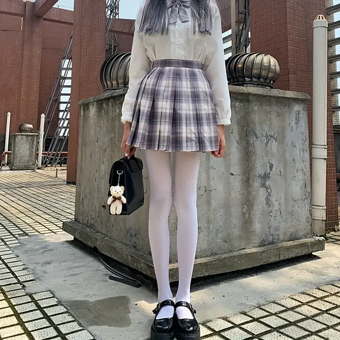 Lolita cuisse haute bas lait blanc
