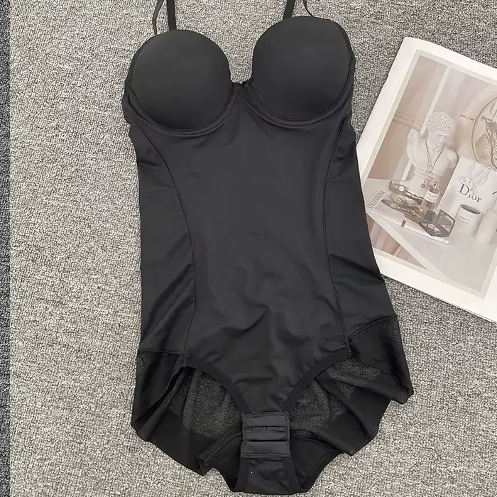 Body sculptant pour femme avec soutien-gorge intégré