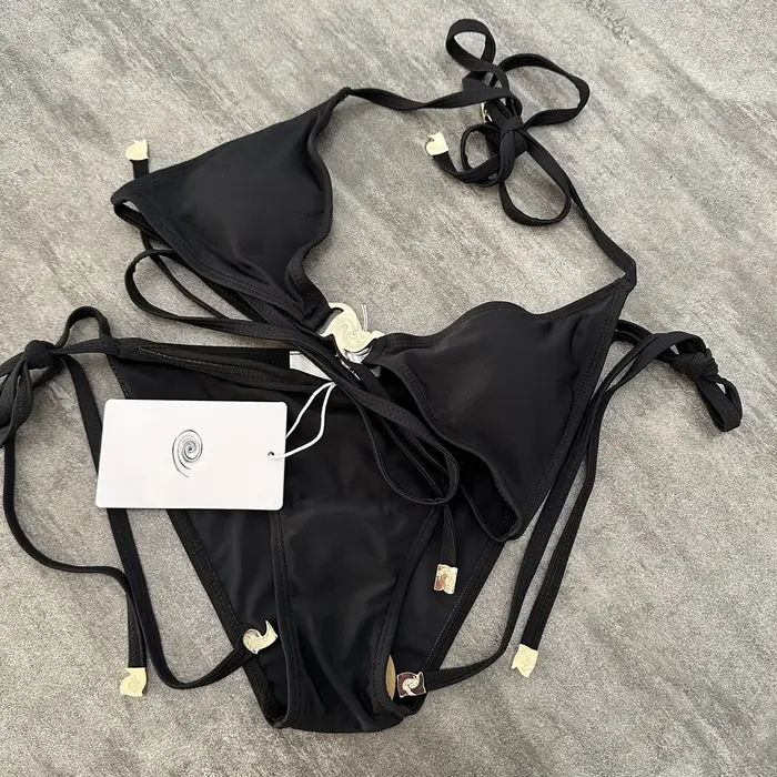 Maillot de bain bikini femme à fines bretelles croisées