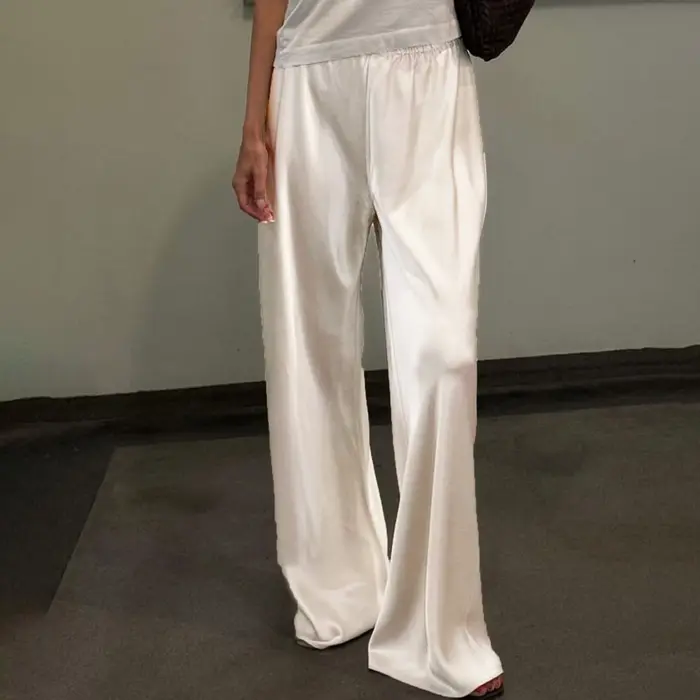 Pantalon de robe élégant pour femme en satin couleur unie