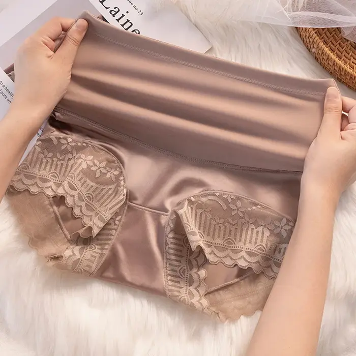 Shorty gainant taille haute pour femme