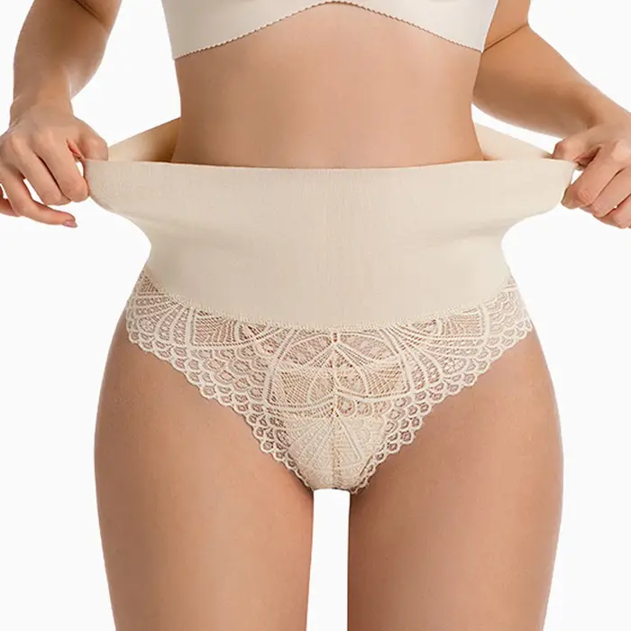 Culotte gainante string pour femme