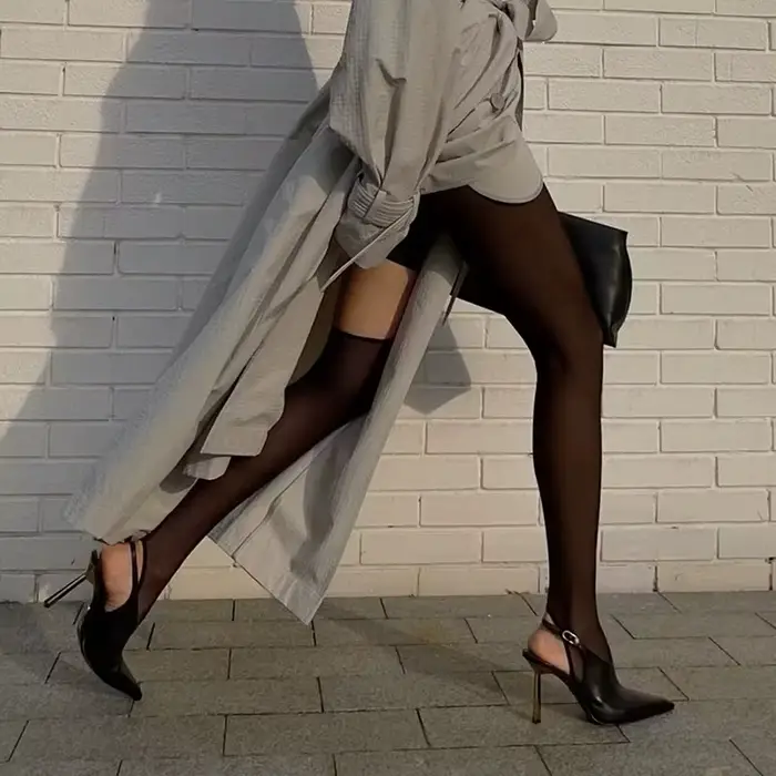 Collants sans pieds ligne noire pour femmes
