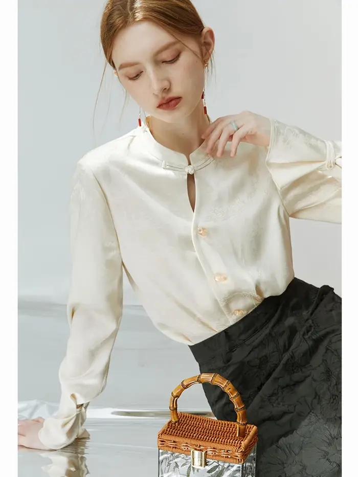 Chemise boutonnée à l'acide acétique pour femme