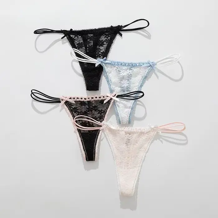Culotte taille basse en dentelle avec nœud