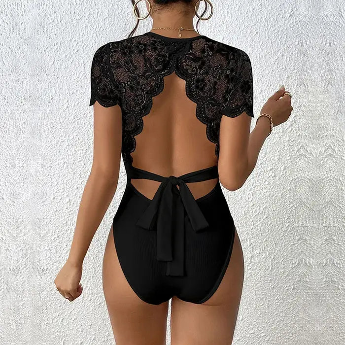 Body moulant sexy en dentelle à manches courtes pour femme