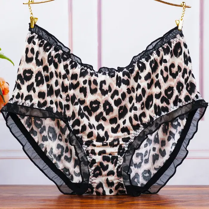 Grande taille taille moyenne femmes culottes mode impression slips sous-vêtements dames Sexy dentelle volants sans couture élastique caleçon Lingerie